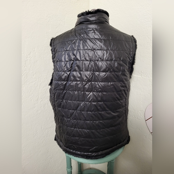 Nicole Miller Reversible Vest - Picture 3 of 7